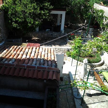 Apartment Mira Cres Bagian luar foto